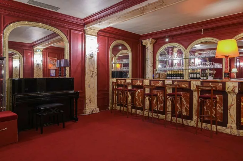 Theatre Michel Photo 3